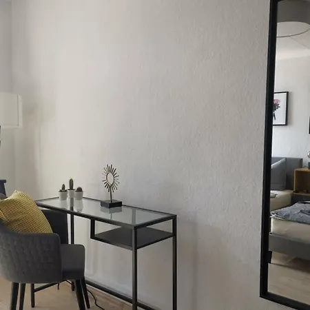 Stylish 4zi Netflix, Kaffeetimer, Wifi, Parken Apartment