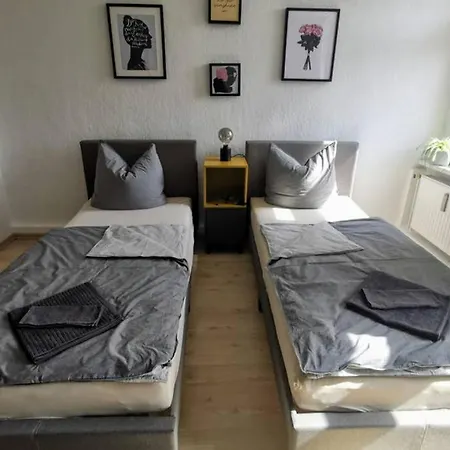 Stylish 4zi Netflix, Kaffeetimer, Wifi, Parken Apartment