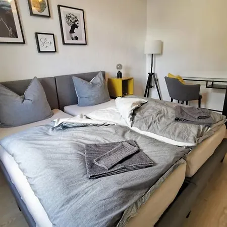 Stylish 4zi Netflix, Kaffeetimer, Wifi, Parken Apartment *